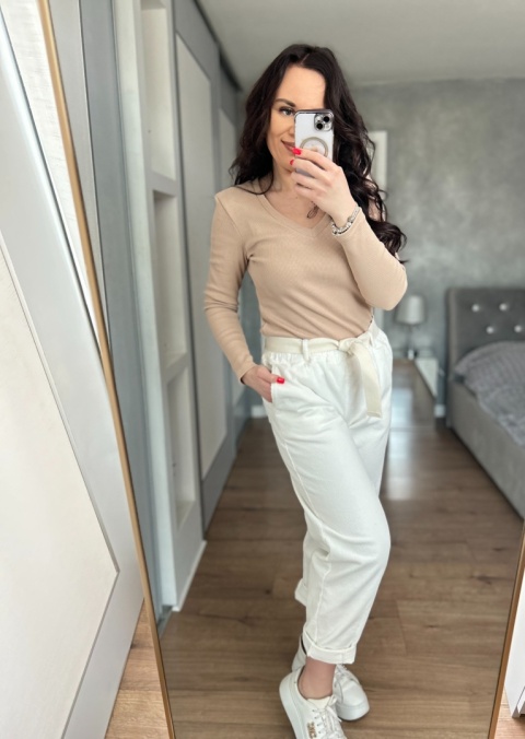 Bluzka prążkowana Nori V- neck beż