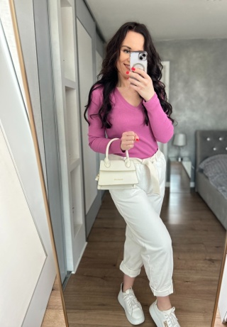 Bluzka prążkowana Nori V - neck jagoda