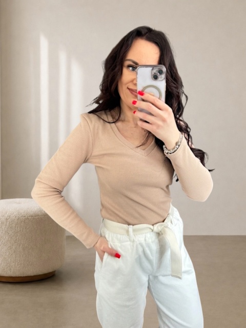 Bawełniana bluzka prążkowana Nori V- neck beżowa